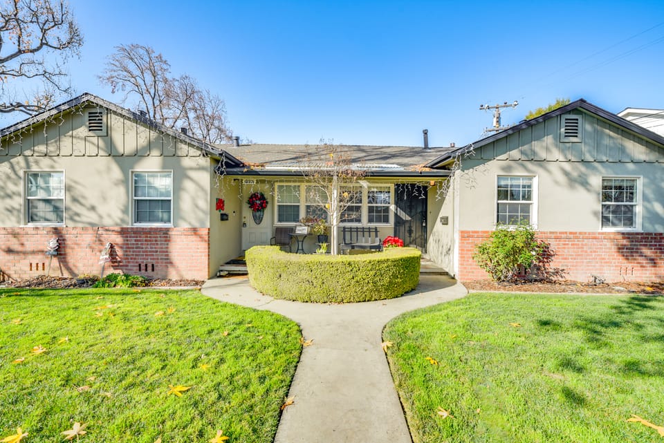 Near Levi's Stadium & Dtwn San Jose: Sleek Duplex! House in Willow Glen