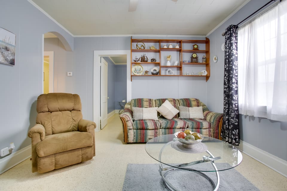 Walk to 1st Street: Family Home in Thibodaux! House in Louisiana