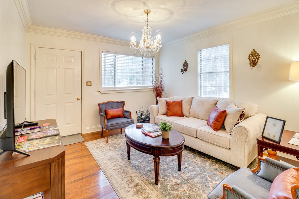 3 Mi to Mississippi Stadium: Cozy Jackson Getaway! House in Jackson