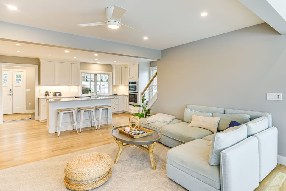 Serene Coastal Getaway in Little Compton! House in Little Compton