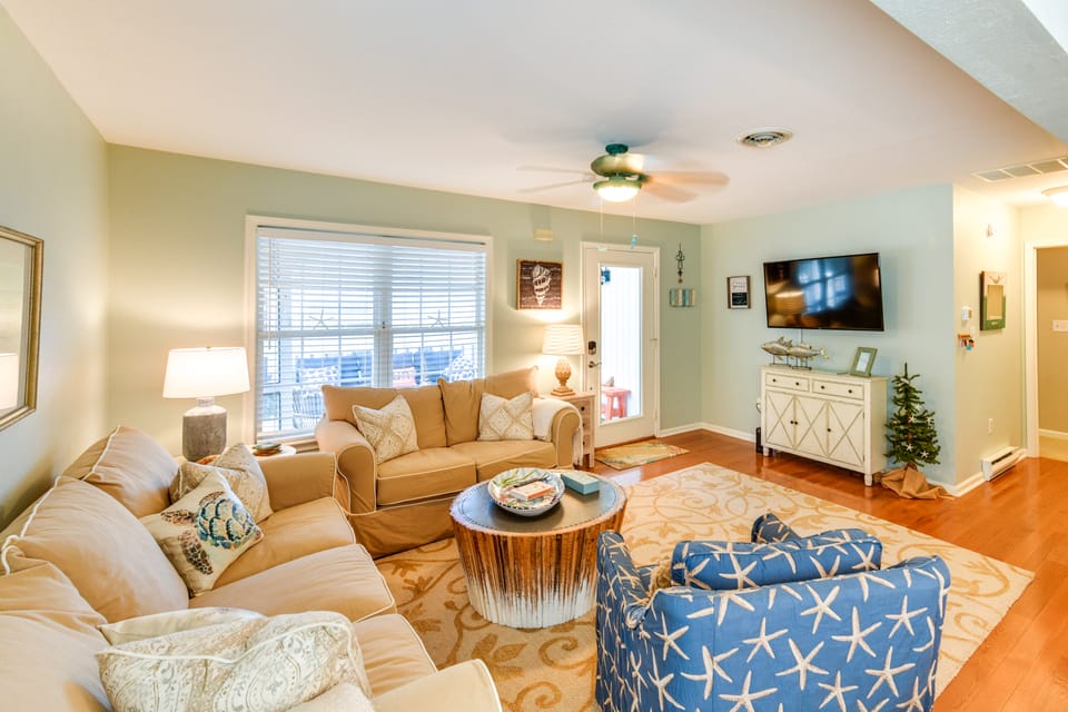 2 Mi to Boardwalk: Home w/ Deck in Bethany Beach! Cottage in Sussex County