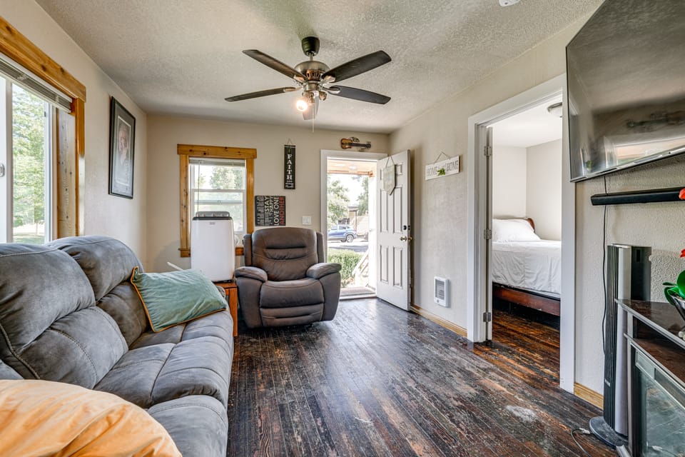 3 Mi to University of Oregon: Home w/ Grill! House in Springfield