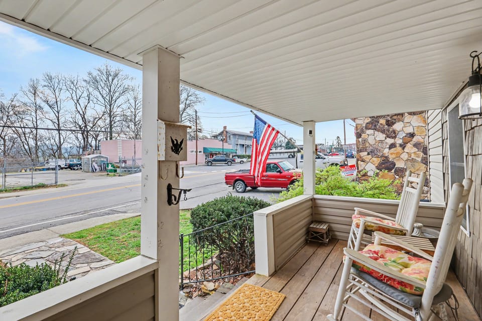 Near Murphy River Walk: Historic Downtown Home! House in Murphy