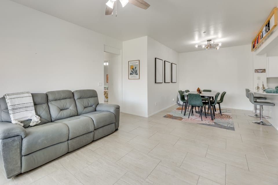 Pool Access + Patio: Mesa Retreat, 3 Mi to Dtwn! Apartment in Mesa