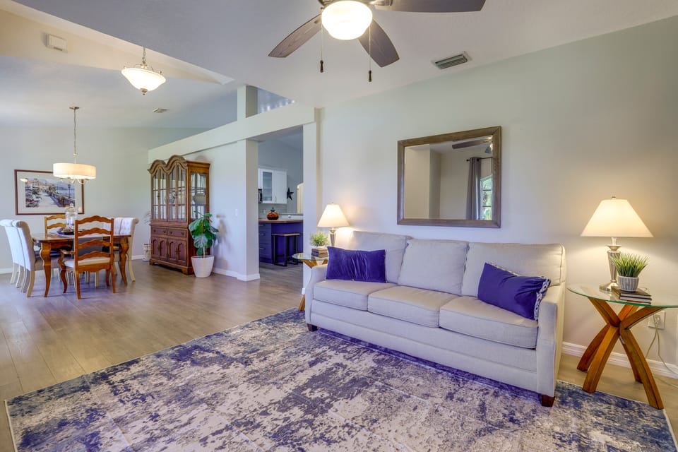 Close to Family Park: Home w/ Screened Lanai! House in Port Saint Lucie