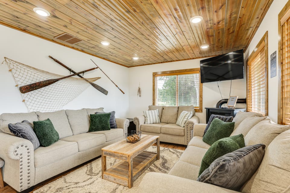 Riverfront Home w/ Private Dock in Wisconsin Dells House in Wisconsin