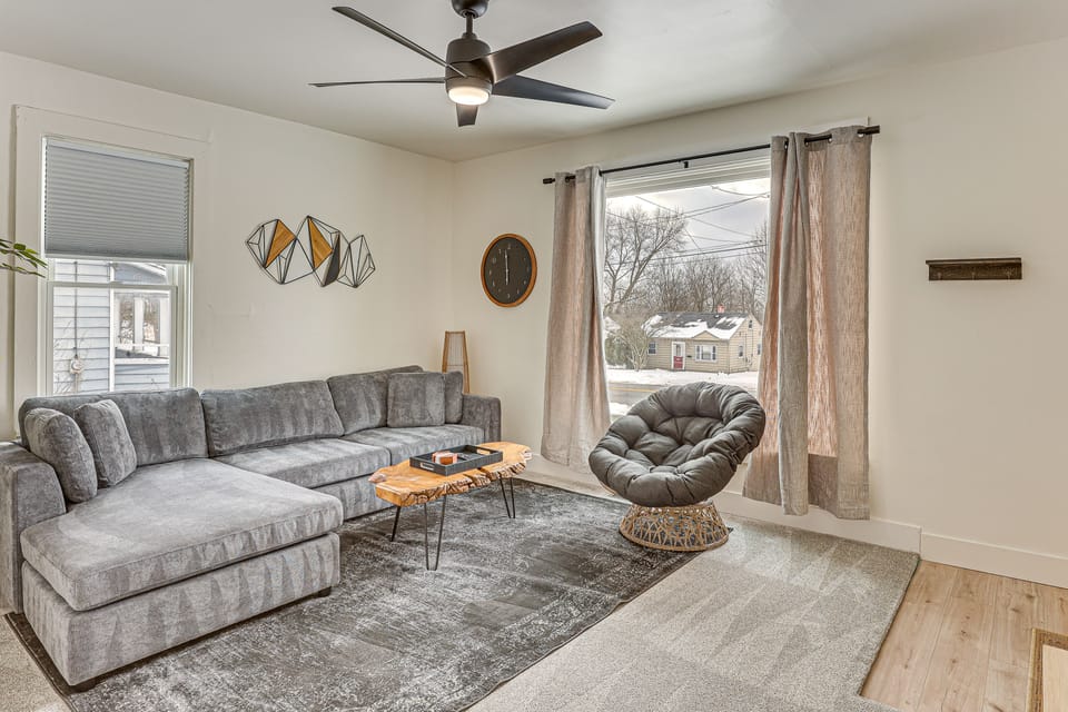 3 Mi to Downtown Youngstown: Updated Apartment Apartment in Youngstown