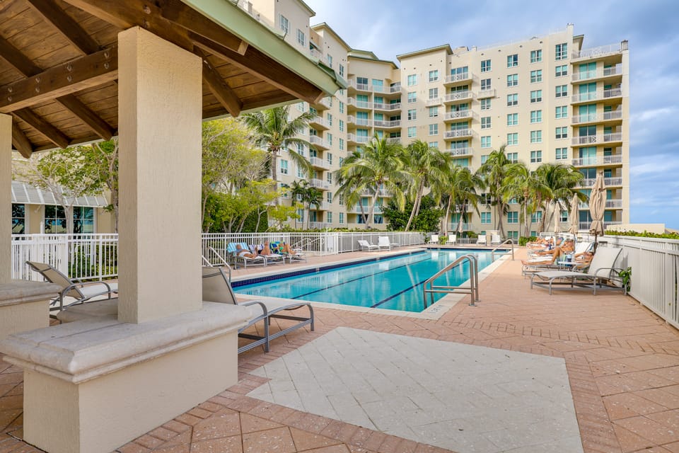 Resort Condo ~ 1 Mi to Boynton Beach Access! Apartment in Boynton Beach