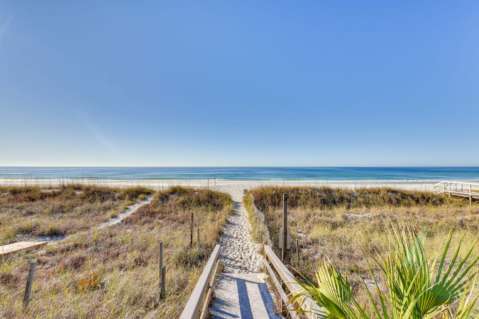 Walk to Gulf: Tranquil Home w/ Yard in PCB! House in Sunnyside