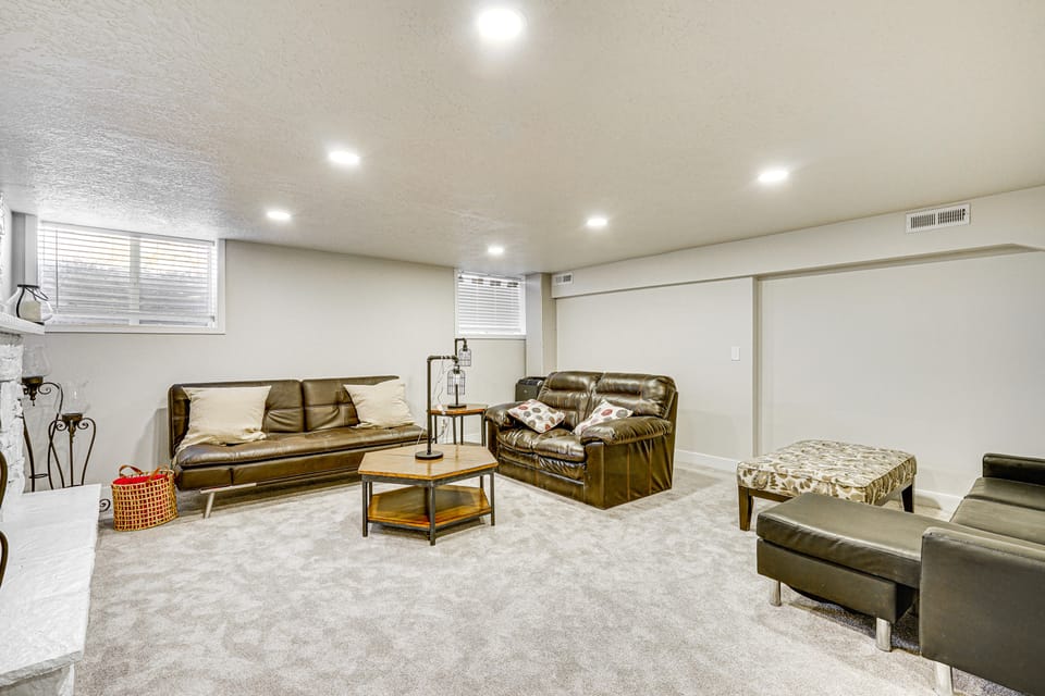 3 Mi to Valley Fair Mall: Salt Lake City Apt! Apartment in West Valley City