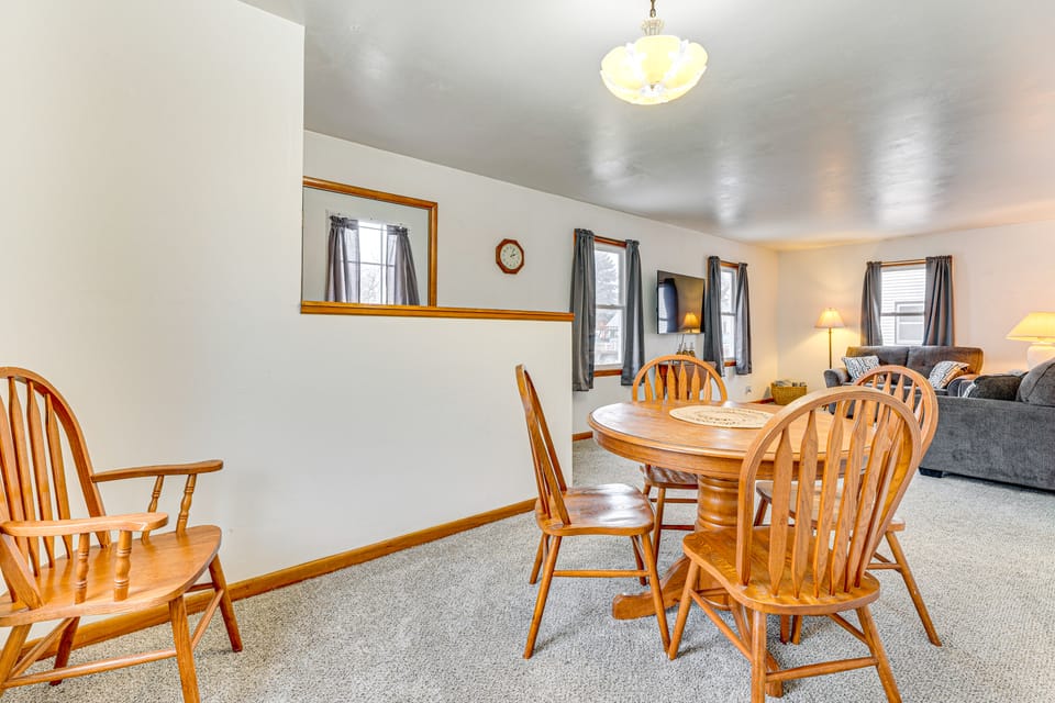 Hike, Fish & Boat: Lake Mills Home w/ Yard House in Iowa