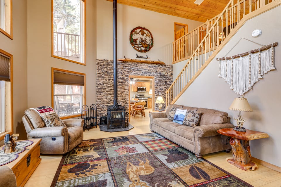 Mountain Retreat in Flagstaff’s Kachina Village! House in Kachina Village