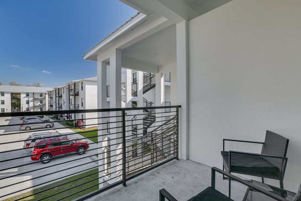 Walkable Downtown LaBelle Apt w/ Private Balcony! Apartment in Florida