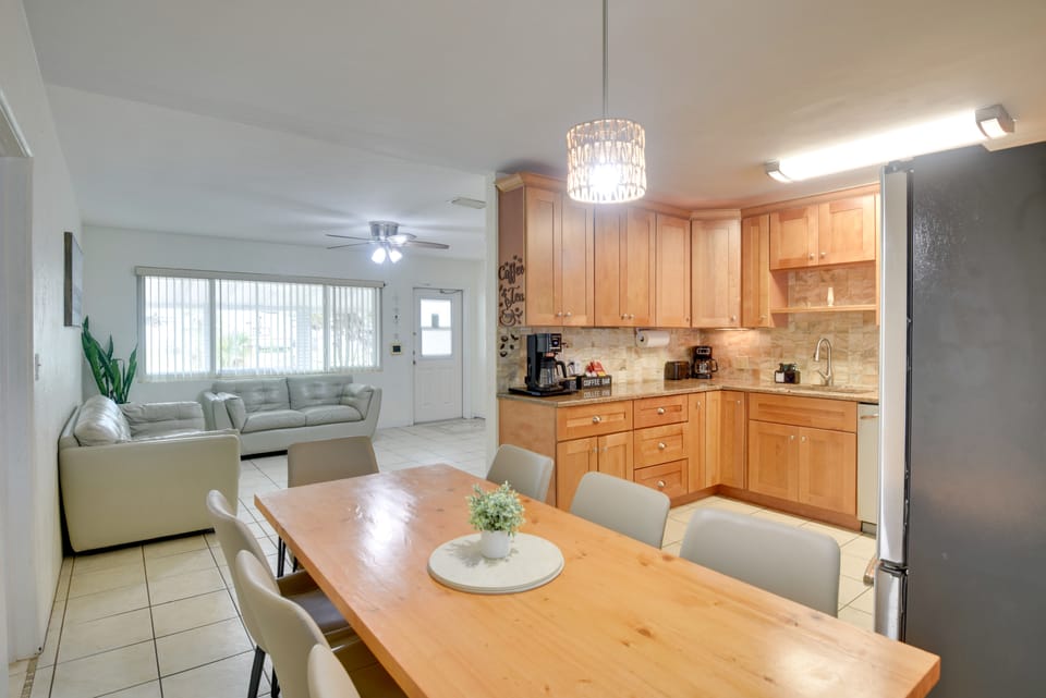 4 Mi to Shore: Family Home in Daytona Beach House in Holly Hill