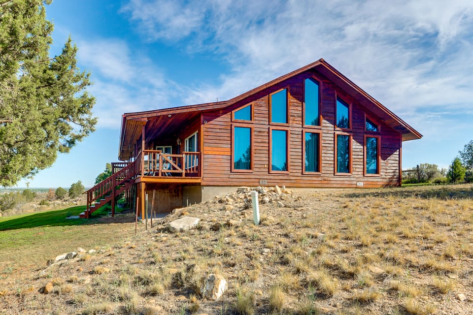 Mtn-View Escape w/ Office Space in Cortez! House in Colorado