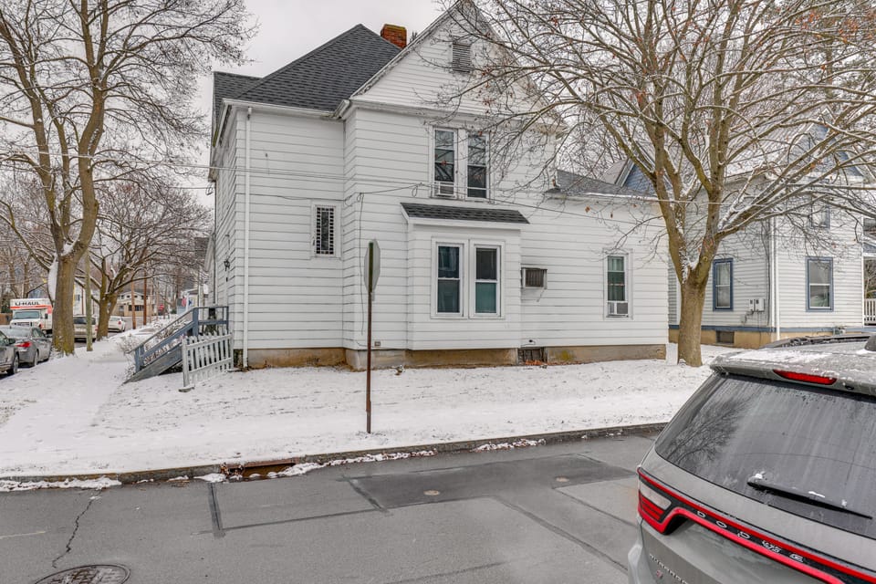 1 Mi to Dtwn: Pet-Friendly Corning Retreat Apartment in Corning