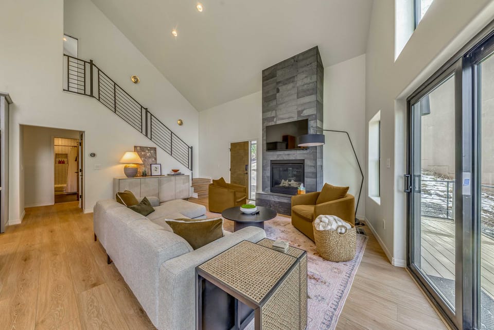 Sierra Blanca Views: New-Build Cabin in Ruidoso House in Ruidoso