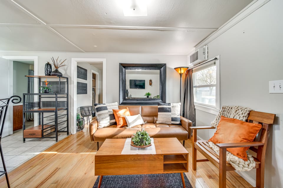1 Mi to Camels Back Park: Boise Studio w/ Patio! Apartment in Boise