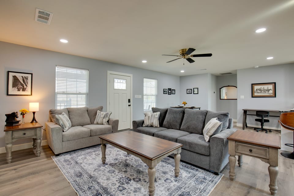 < 1 Mi to Lake Fork: ‘Appy Haven’ in Yantis Cottage in Texas