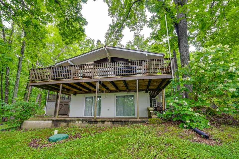 Waterfront Nolin Lake Gem: Guest House & Balcony House in Nolin Lake