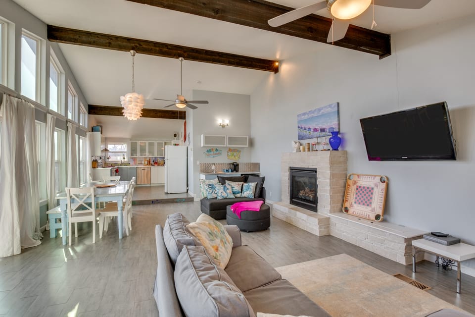 Serene Valley Views: Lake Texoma Retreat House in Lake Texoma