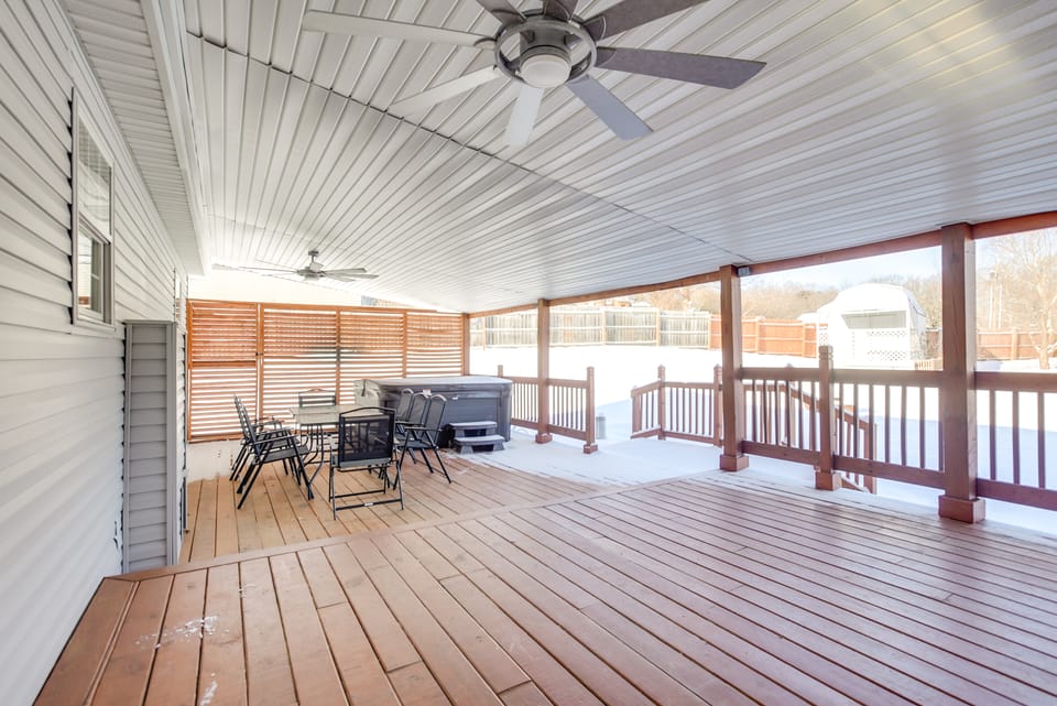 Hocking Hills Hideaway Near Lake Logan House in Falls Township