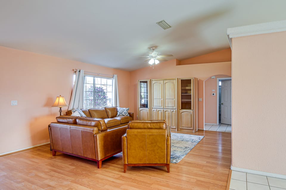 Hike, Boat, Golf & Unwind: Lake Havasu City Home! House in Lake Havasu City