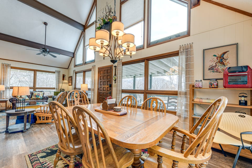 Family Friendly! Mtn Getaway in Maggie Valley House in Maggie Valley