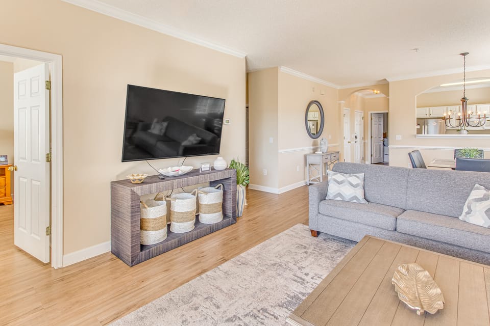 Beach Shuttle & Pool: North Myrtle Beach Condo! Apartment in North Myrtle Beach