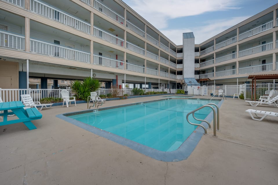 Steps to Beach: Corpus Christi Condo w/ Balcony Apartment in Nueces County