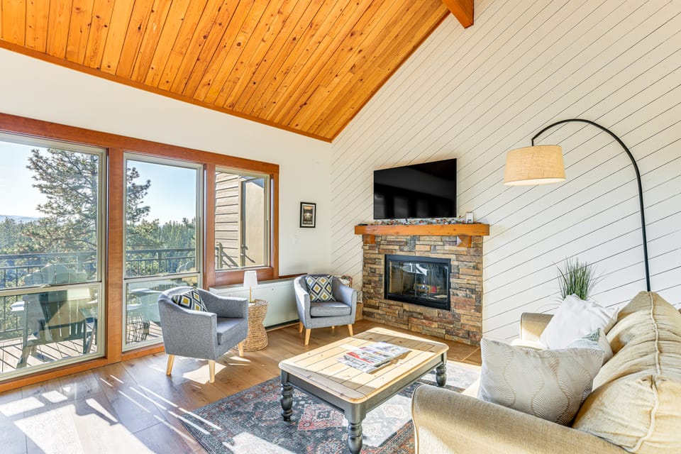 Hike, Ski & Golf: Bend Condo at Seventh Mtn Resort Apartment in Deschutes River Woods