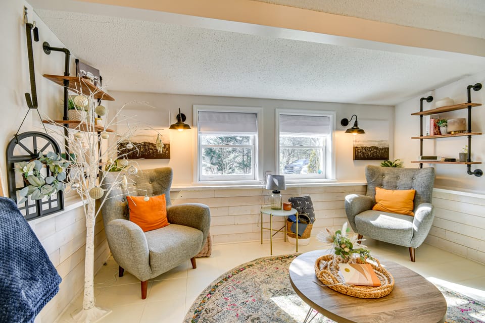 10 Mi to Asheville: Mtn-View Hideaway! House in Swannanoa