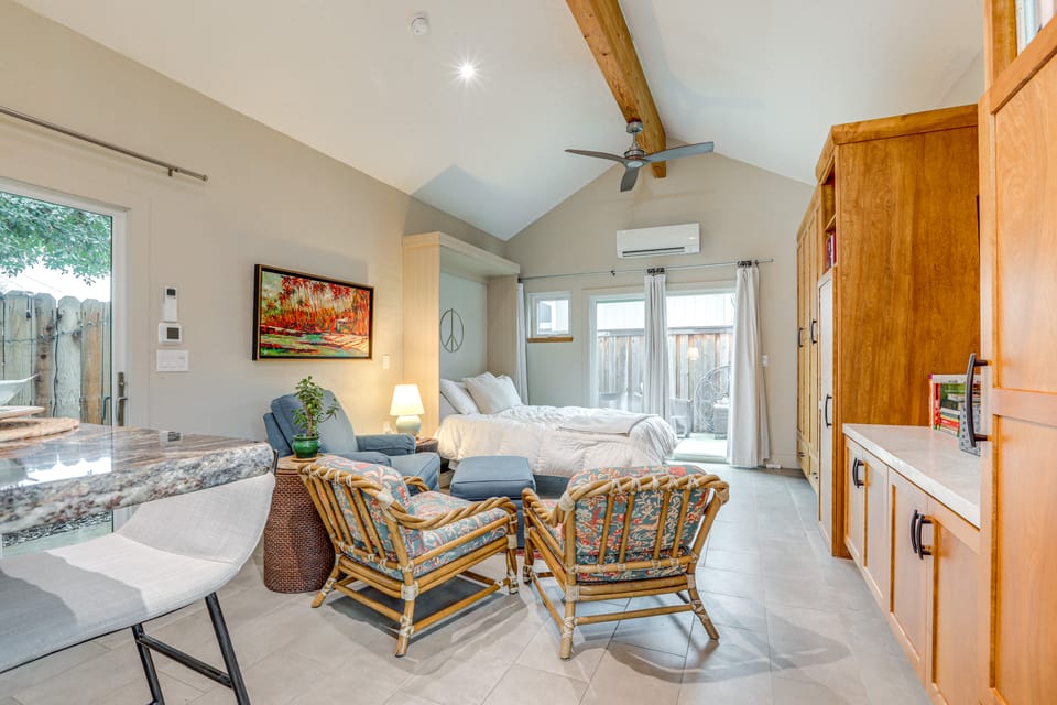 2 Mi to Golden 1 Center: Quiet Studio w/ Patio Apartment in West Sacramento