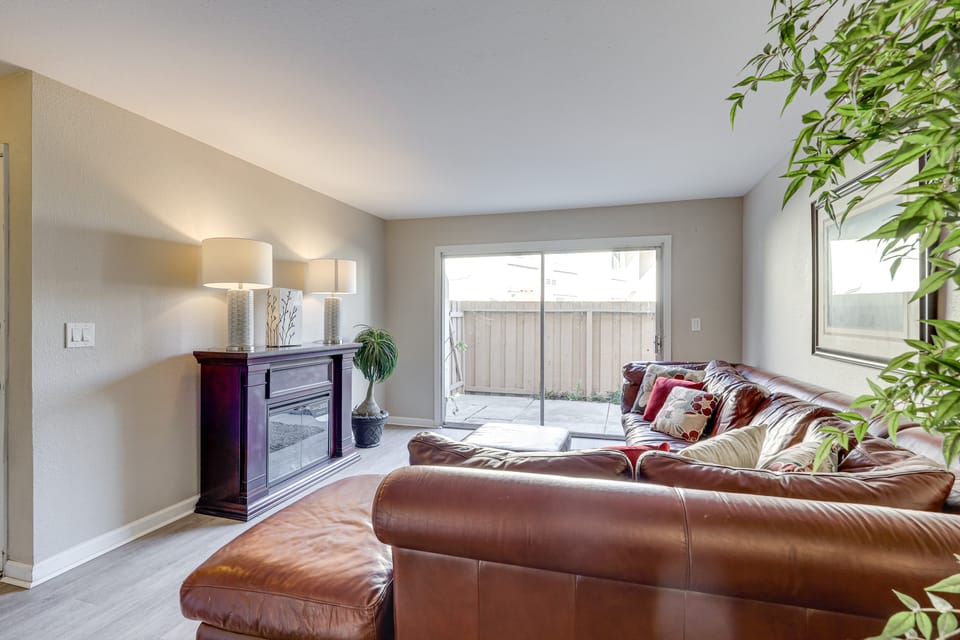 2 Mi to Beaches: Condo w/ Patio in Port Hueneme! Apartment in Port Hueneme
