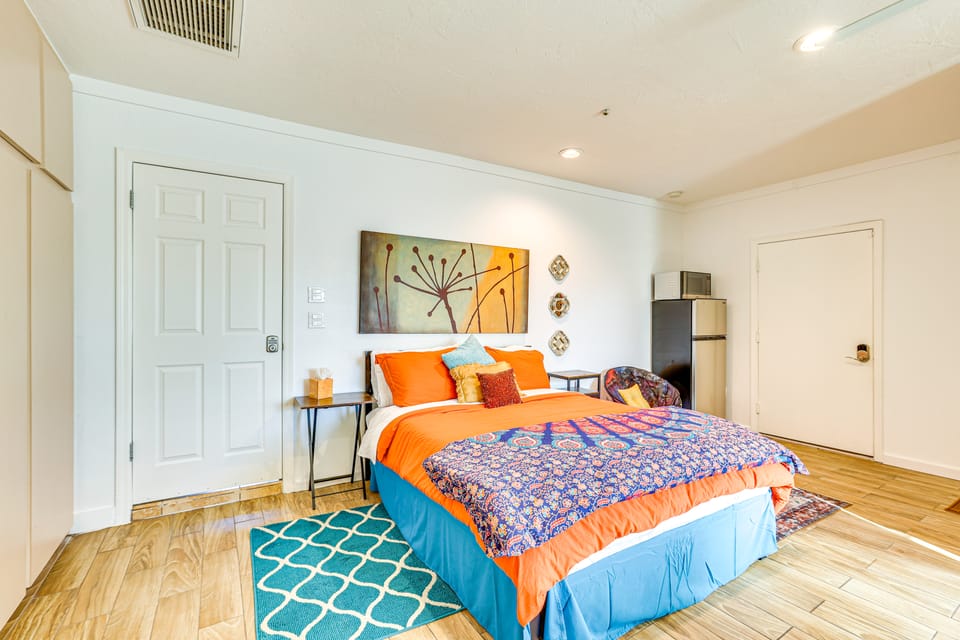 Modern Studio w/ Pool Access in Scottsdale! Apartment in Scottsdale