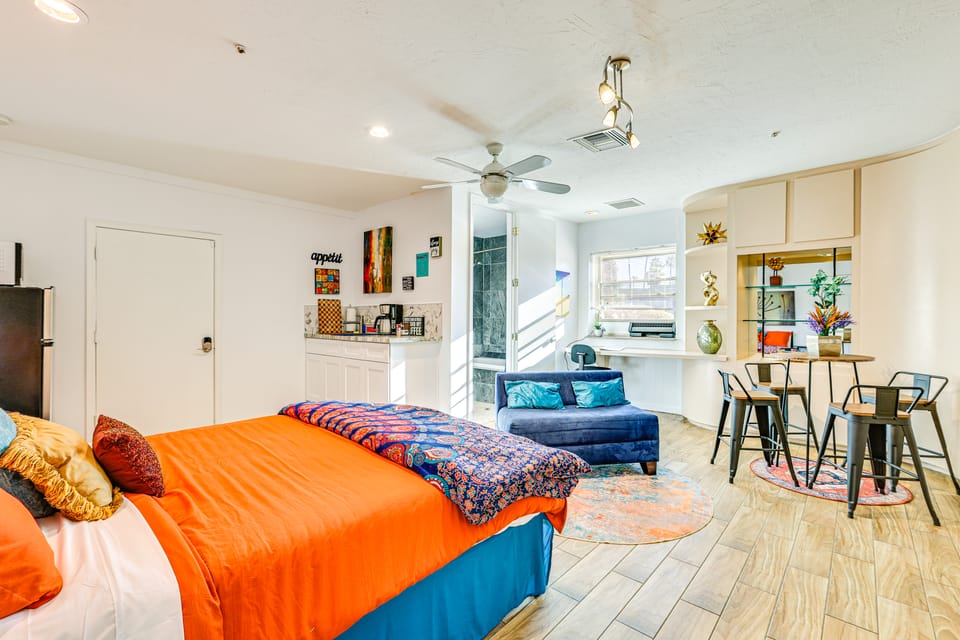 Modern Studio w/ Pool Access in Scottsdale! Apartment in Scottsdale