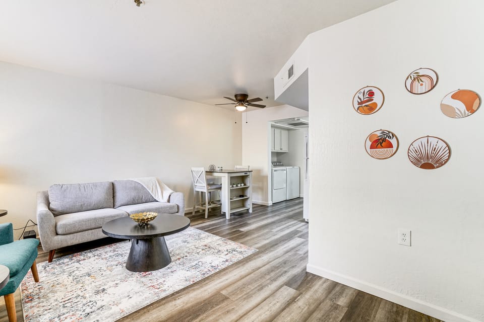 4 Mi to Surprise Stadium: Condo w/ Pool! Apartment in Surprise