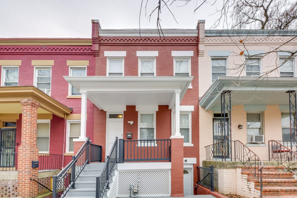 2 Mi to Dtwn DC: 1BD Apt Near Howard University Apartment in District of Columbia