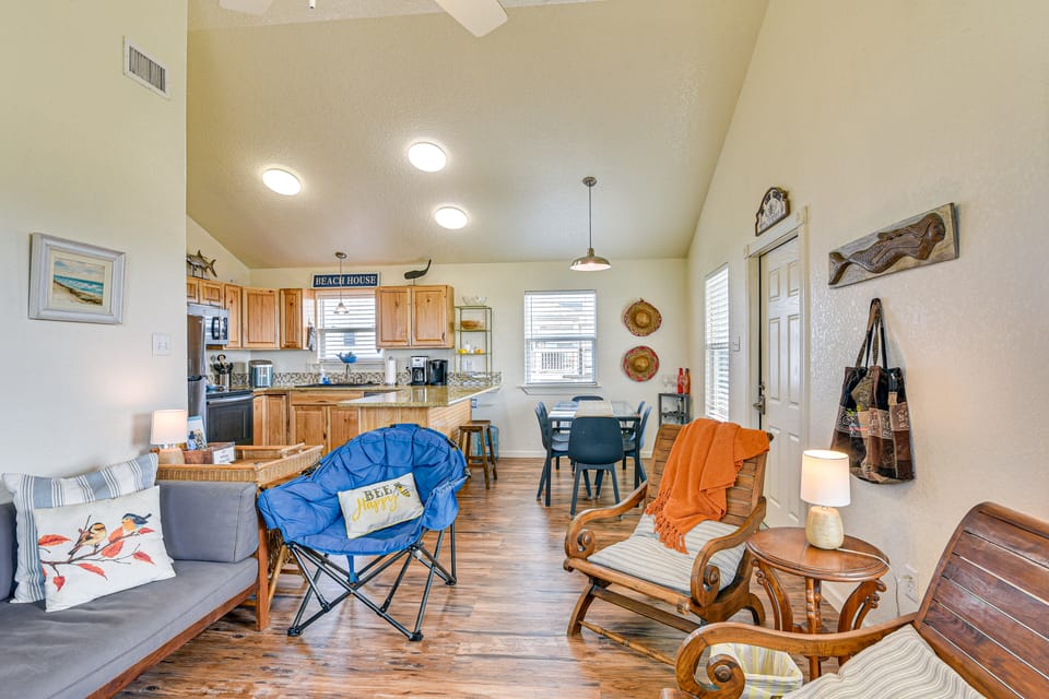 Walk to Beach; Surfside Beach Home w/ Deck House in Surfside Beach