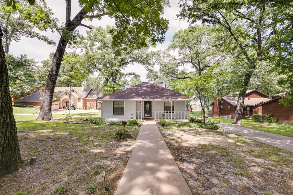 Home on Lake Fork: Patio, Grill & Fire Pit! House in Texas