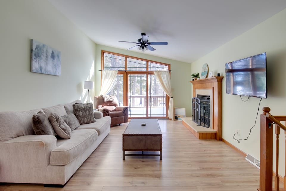 Direct Access to Sno-Eagles Trails! Lakefront Home House in Wisconsin
