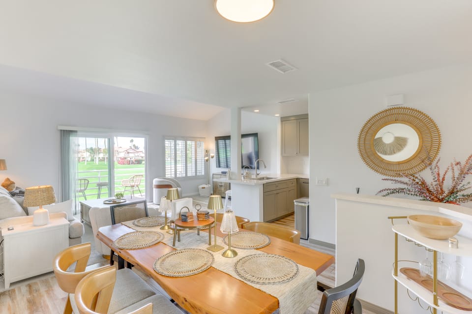 Steps to Indian Wells: Condo w/ Golf Course Views! Apartment in Indian Wells