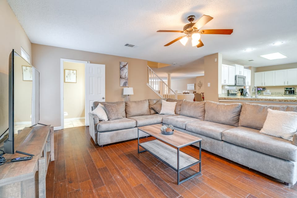 6 Mi to Lake Travis: Spacious Cedar Park Home! House in Cedar Park