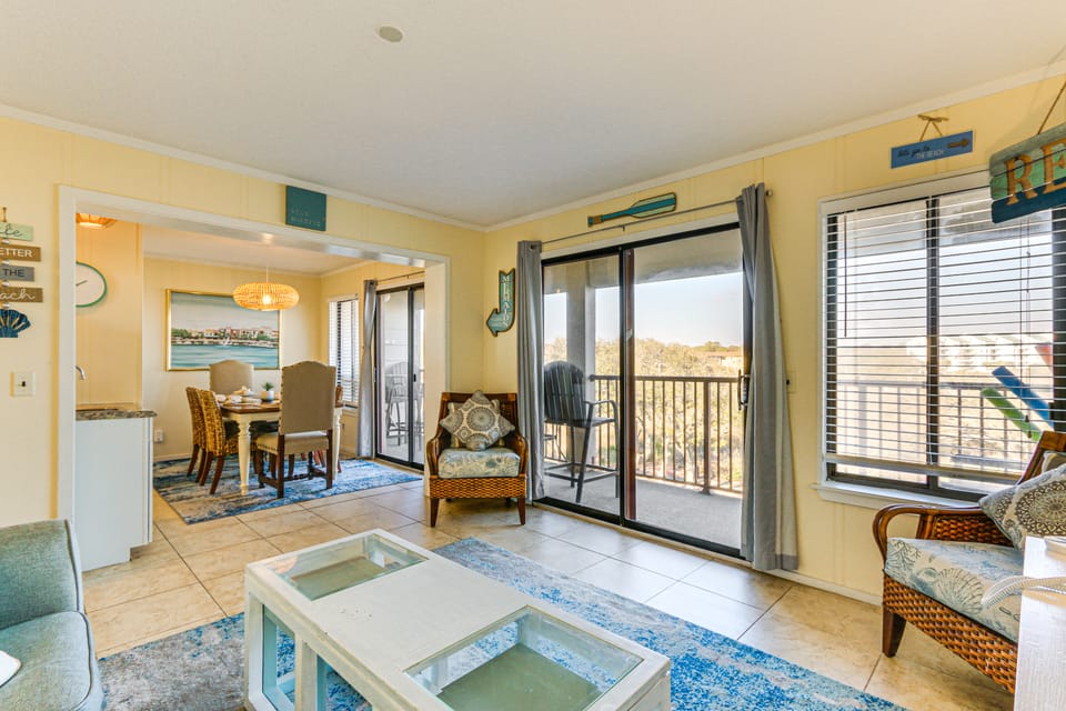 Pool Access: Beachfront Hilton Head Resort Condo Apartment in Hilton Head Island