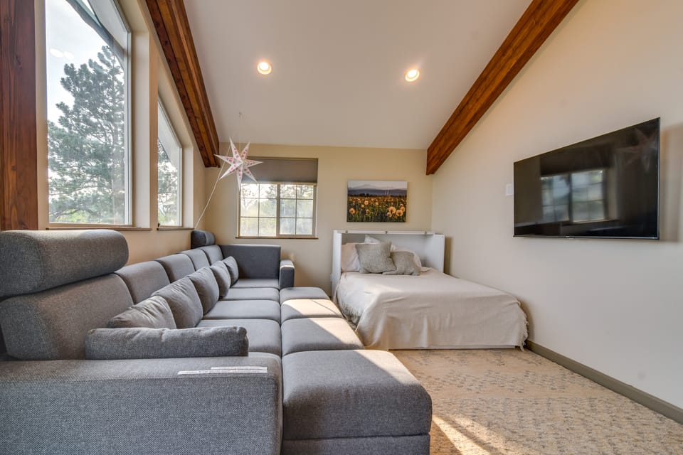 3 Mi to Casinos: Cabin w/ Stables in Black Hawk! House in Colorado