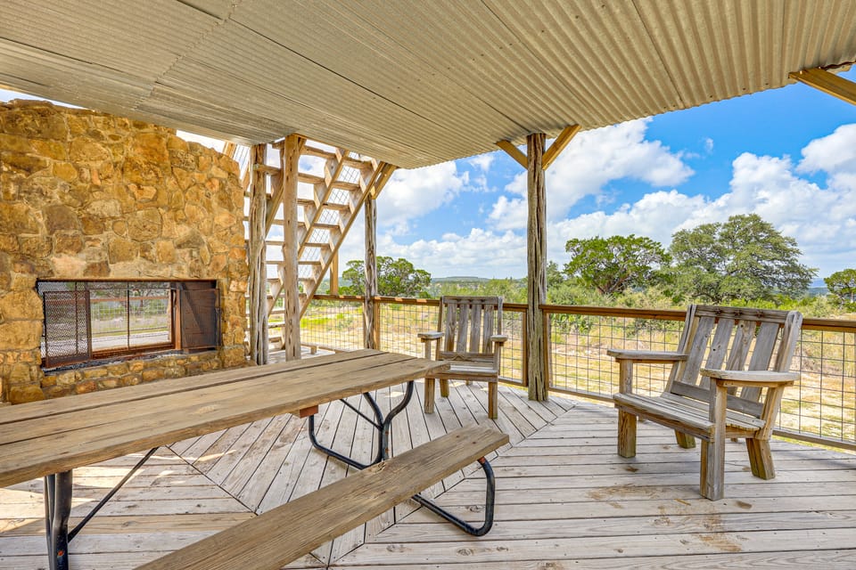 Fire Pit, Views: Peaceful Texas Hill Country Cabin House in Texas