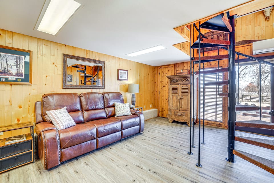 2 Mi to Main Street: Mtn-View Escape in Lander! House in Lander