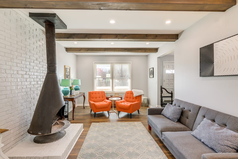 10 Mi to Downtown Macon: Family Home w/ Patio! House in Georgia