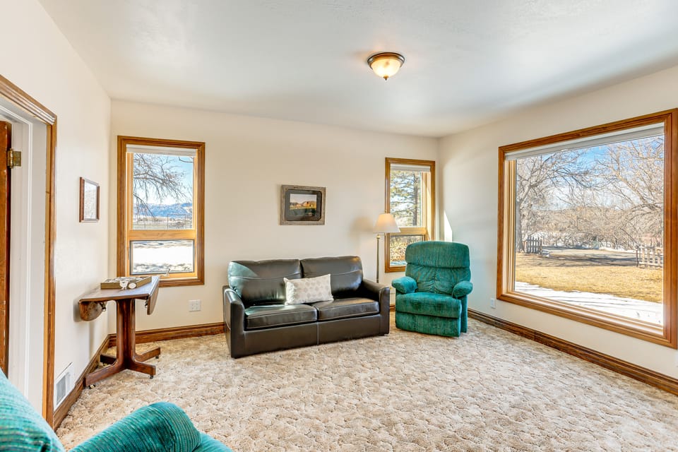 Patio & Mountain Views: Farmhouse in Mancos! House in La Plata County
