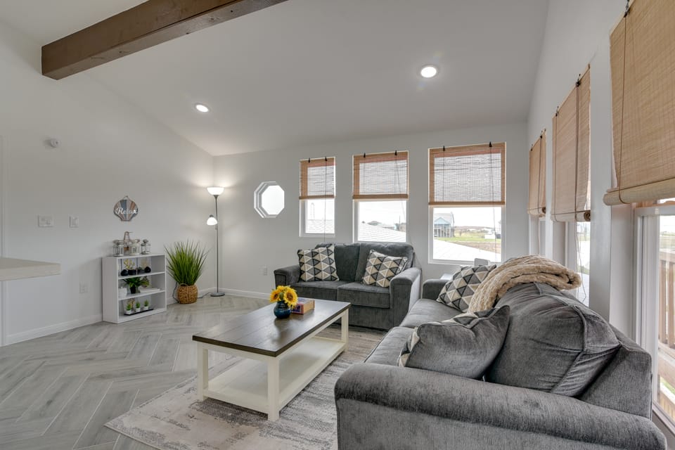 Balcony & Sunset Views: Coastal Port Bolivar Gem Apartment in Texas City